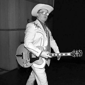 Meet your Posher, Craig